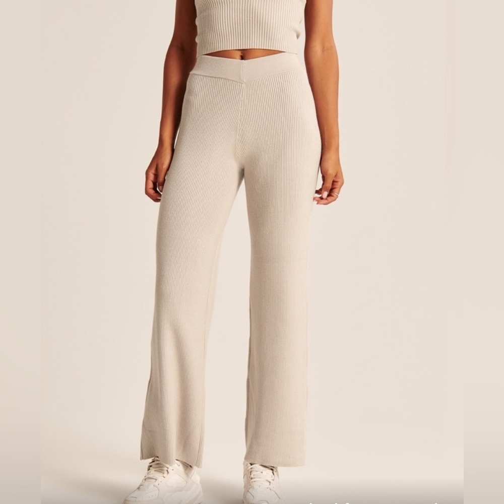 Abercrombie & Fitch Ribbed High Rise Kick Flare Knit Sweater Pants